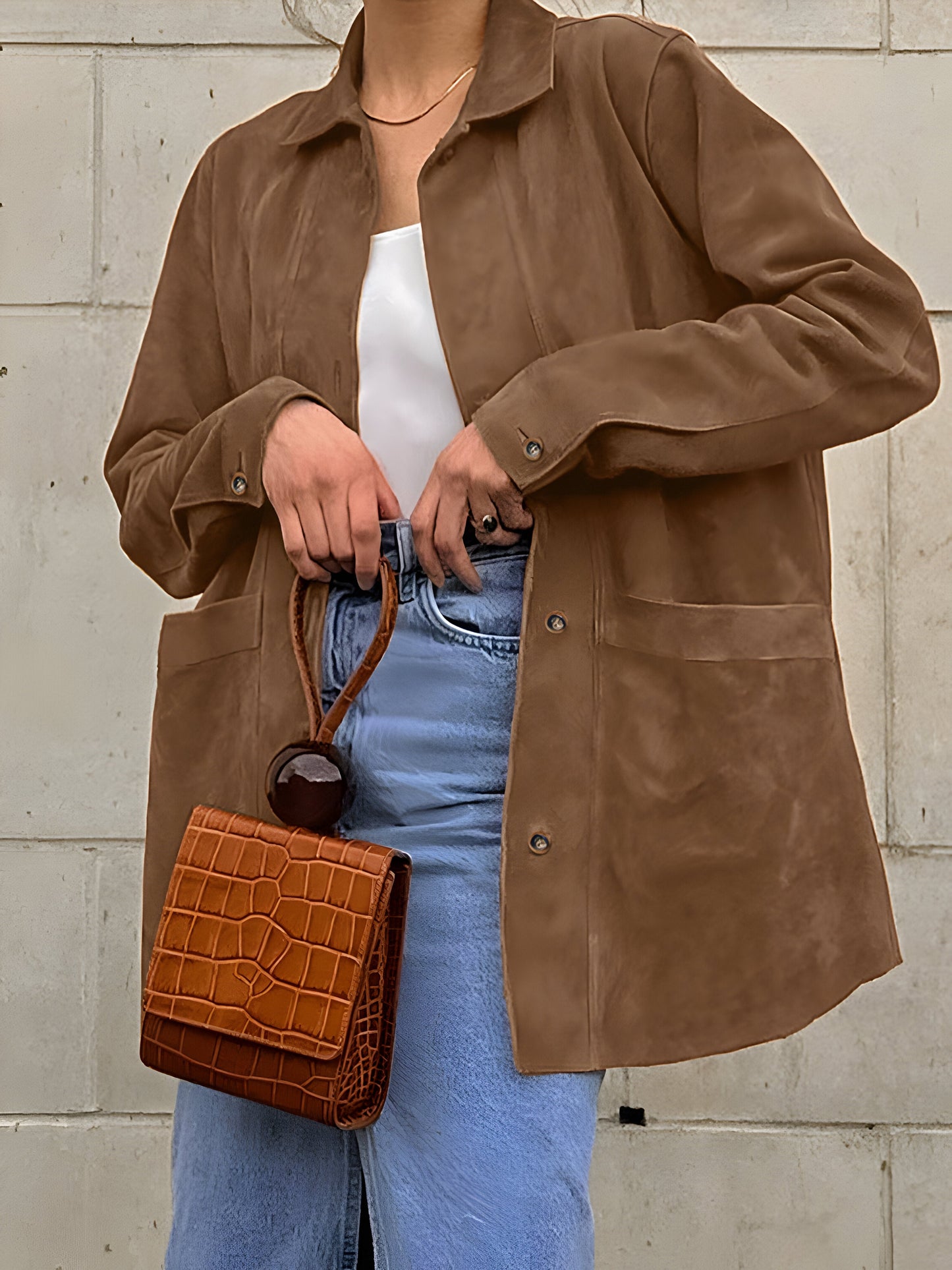 WW | Oversized fit Luxurious fabric Button fastening Dropped shoulders