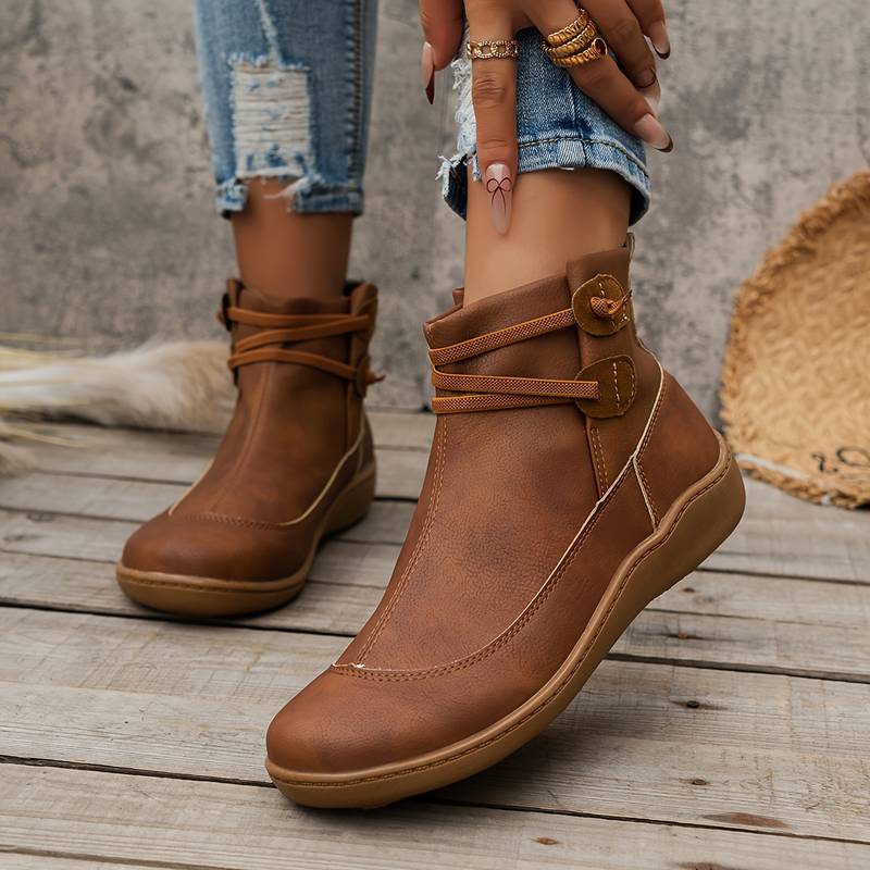 WW | Trendy Plus-Size Casual Athletic Shoes for Women