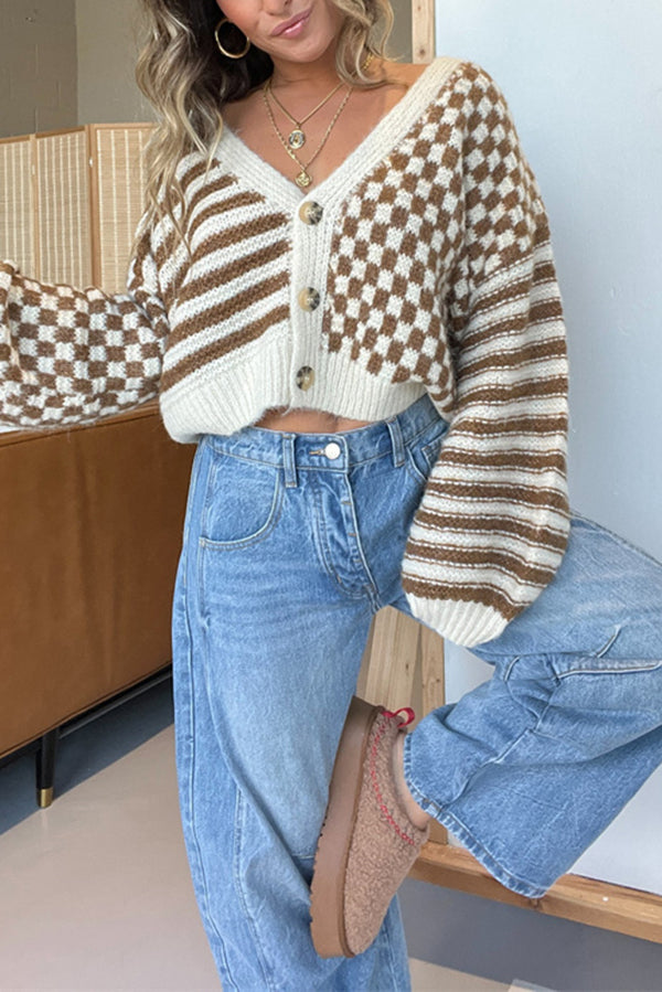 WW | Cozy, lightweight cardigan with a plaid pattern