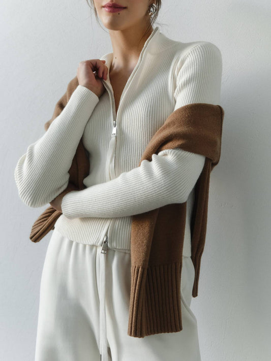WW | Cozy ribbed knit sweater with high zip detail