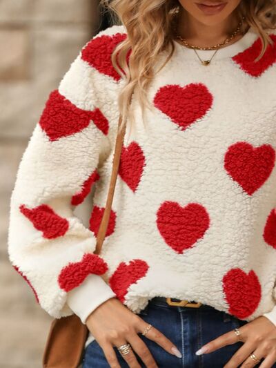 WW | Cozy knit sweater with heart pattern for winter elegance