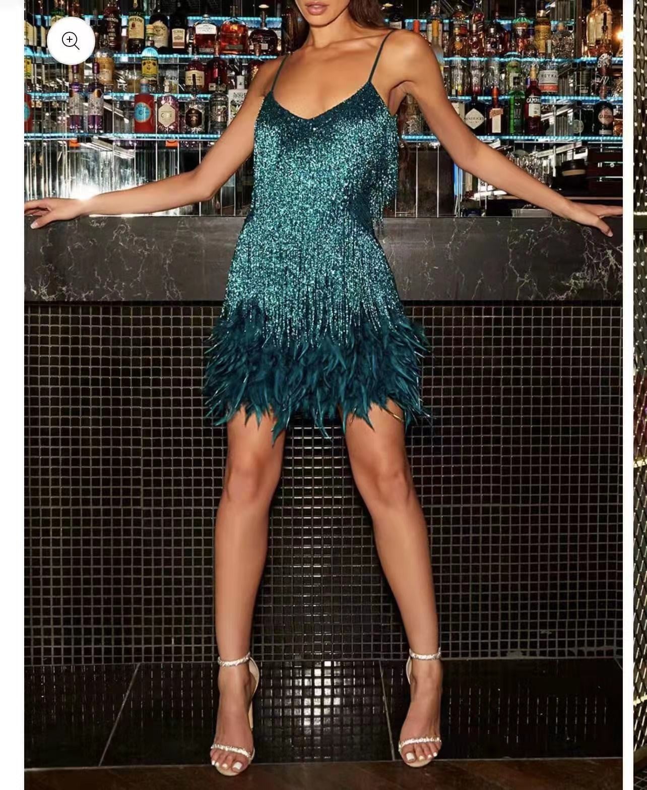 WW | Ein Stylishes Cocktailkleid