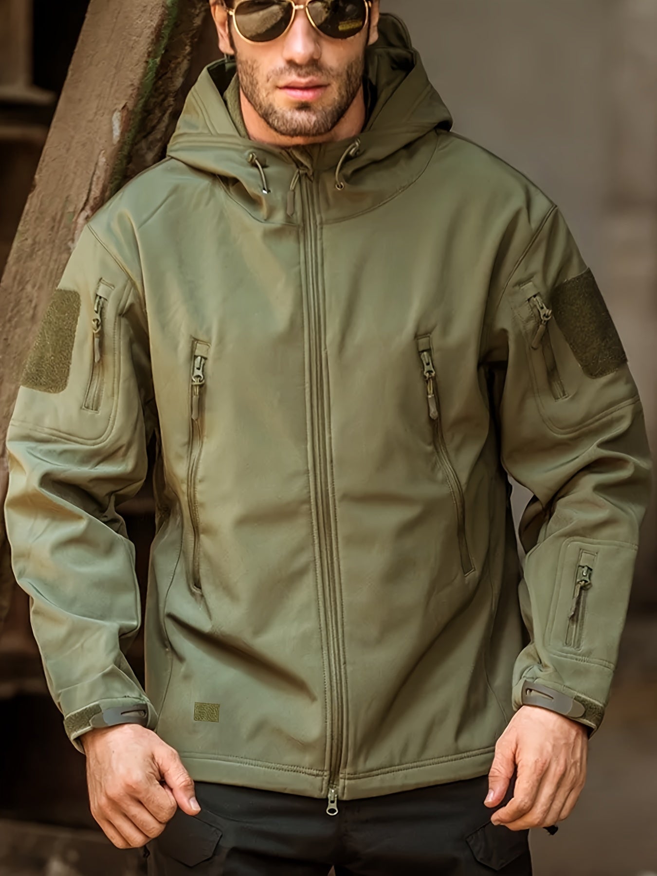 WW | Men's Fleece Hoodie with Zipper Pockets - Perfect for Outdoor Activities