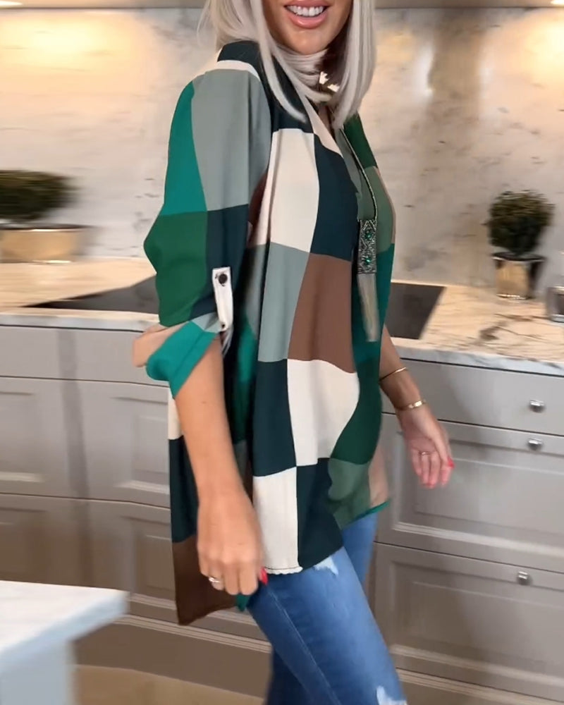 WW | Color Block and Ruffle V-neck