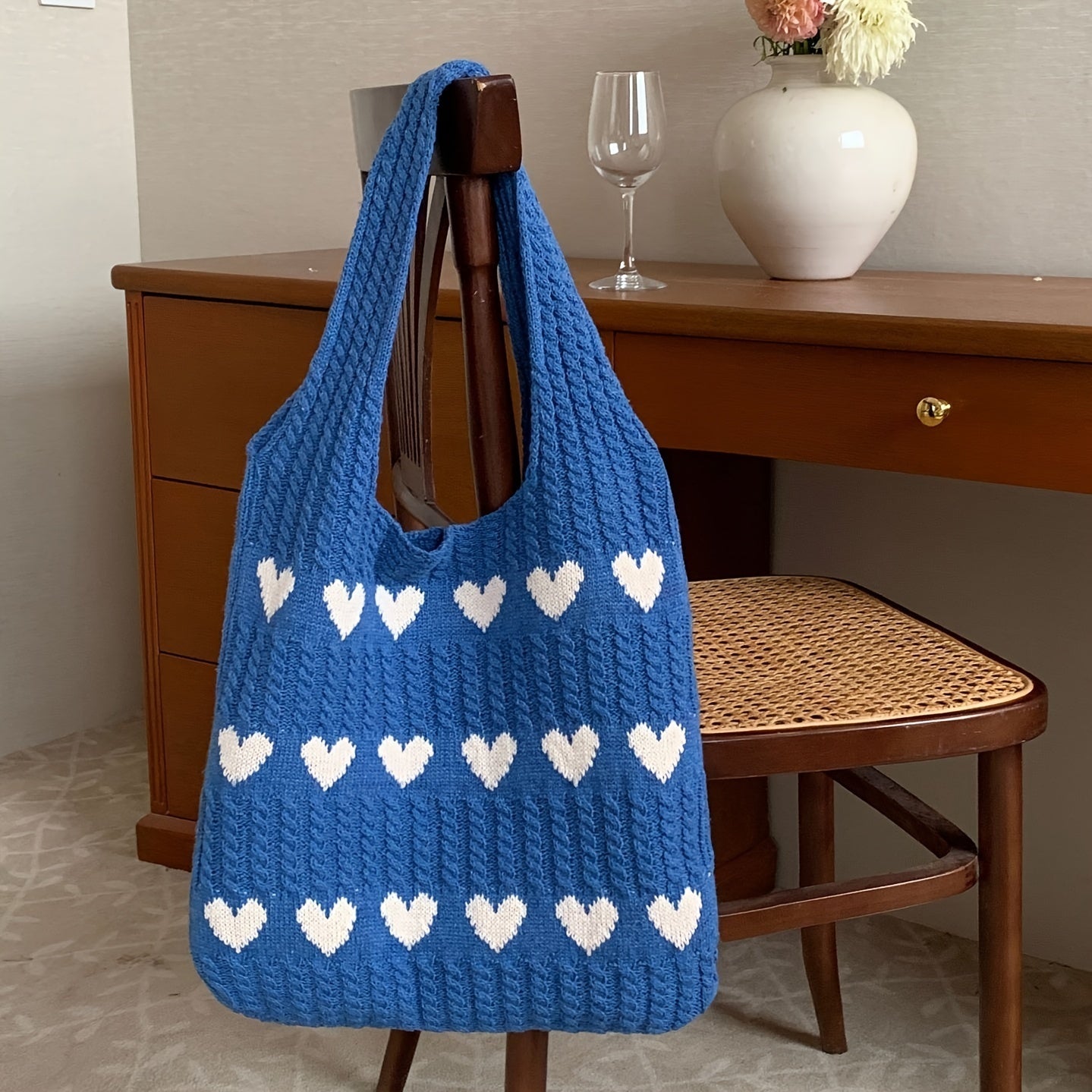 WW | Handmade knitted bag with heart pattern