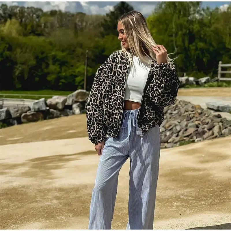 WW | Modern elegant lightweight women's jacket