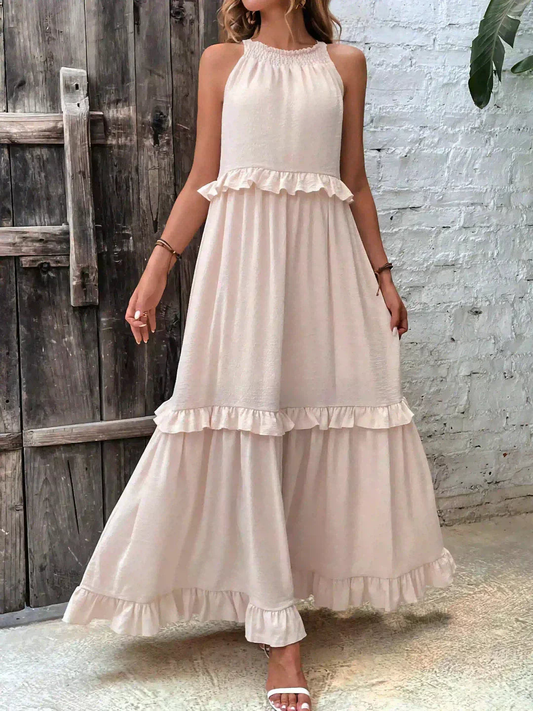 Sarah | Maxi Dress with Ruffles and Halter Neck