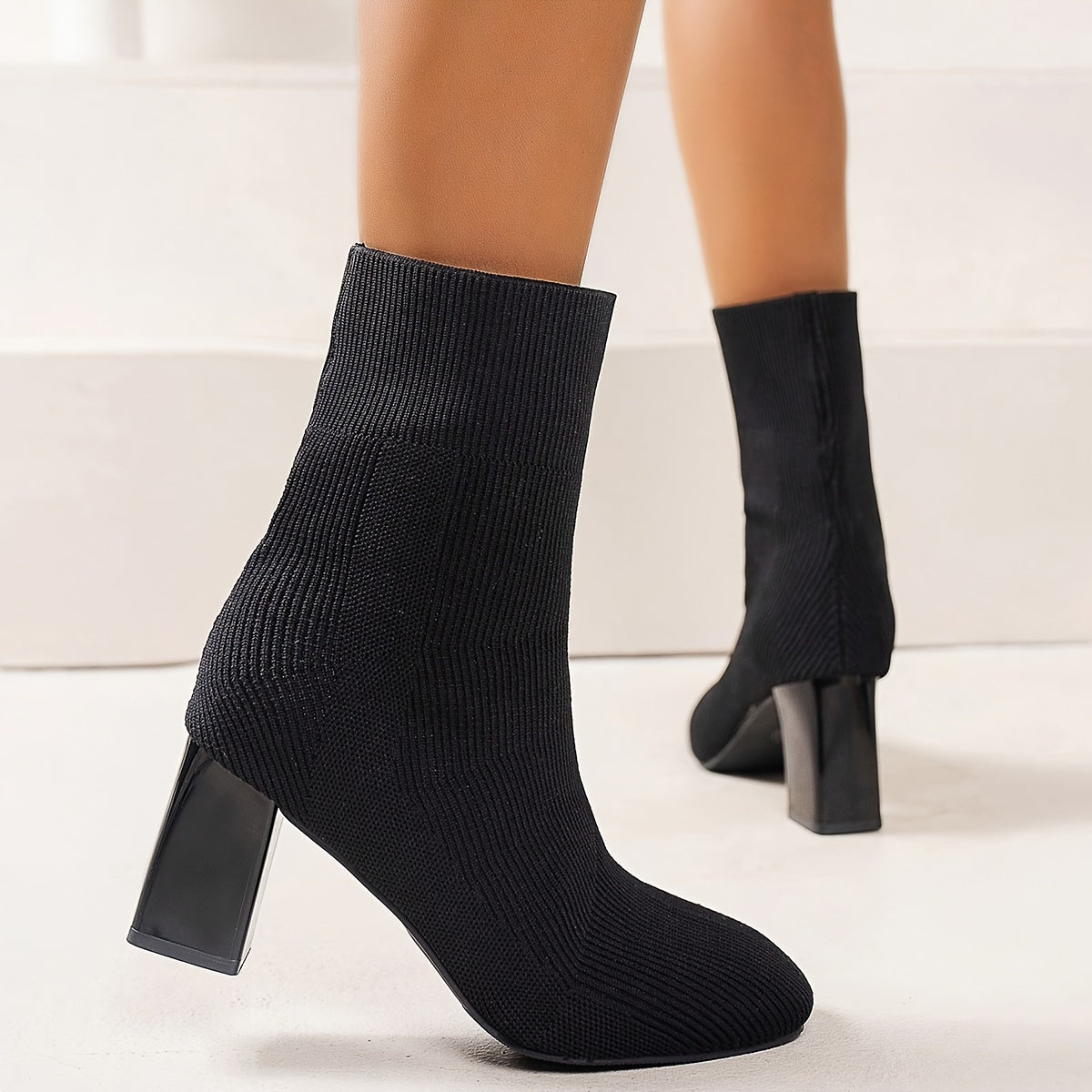 WW | Half-Height Knitted Boots With Block Heel
