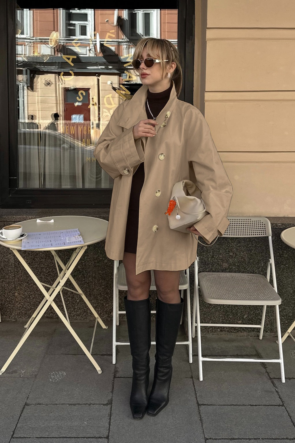 WW | Weiße Trenchjacke