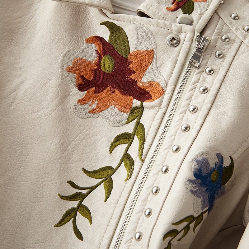 WW | Damen-Lederjacke mit Nieten-Akzent und Blumenmuster
