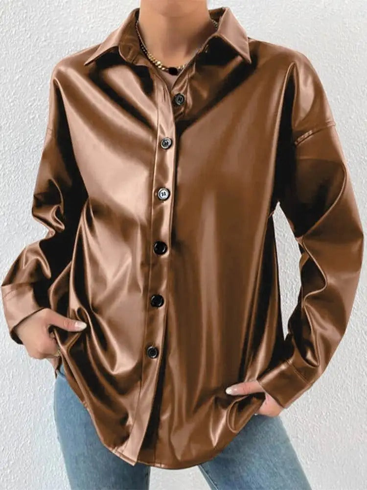 WW | Vintage leather bomber jacket with lapel collar and button closure