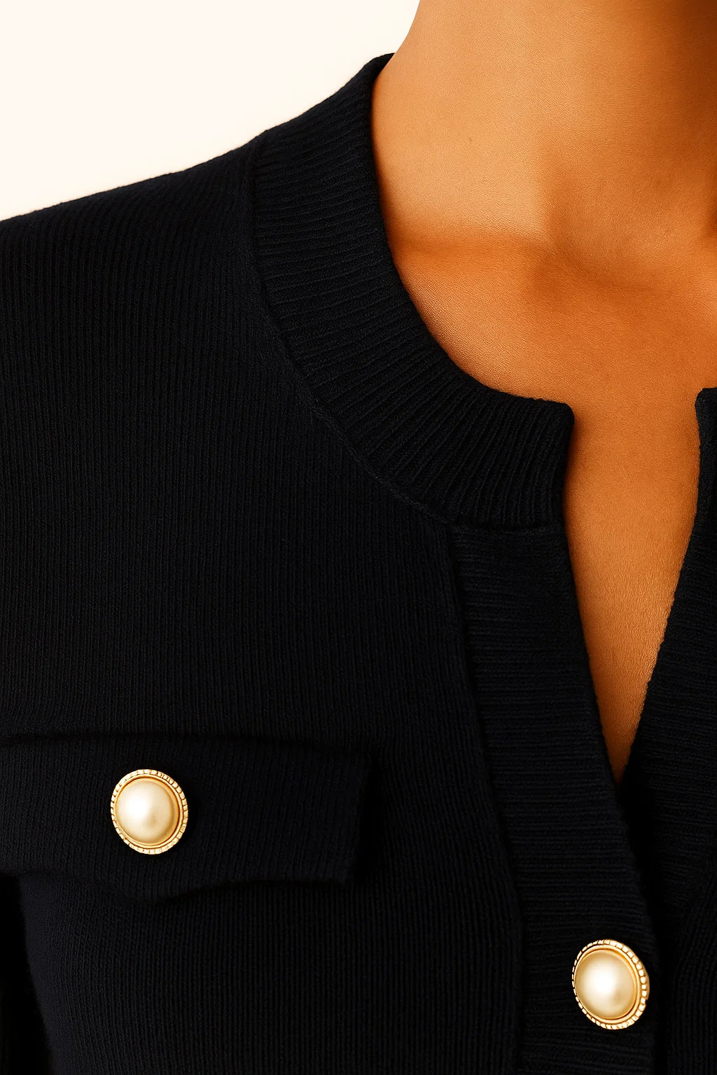 WW | Modern, comfortable cardigan with long sleeves