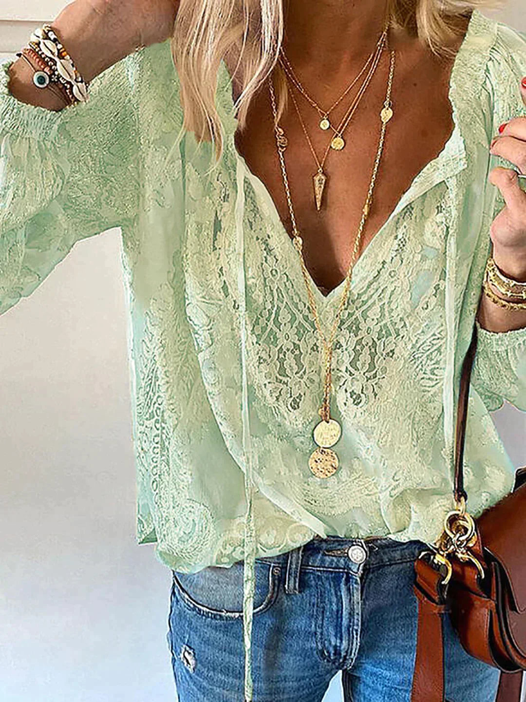WW | Blouse With Lace Details