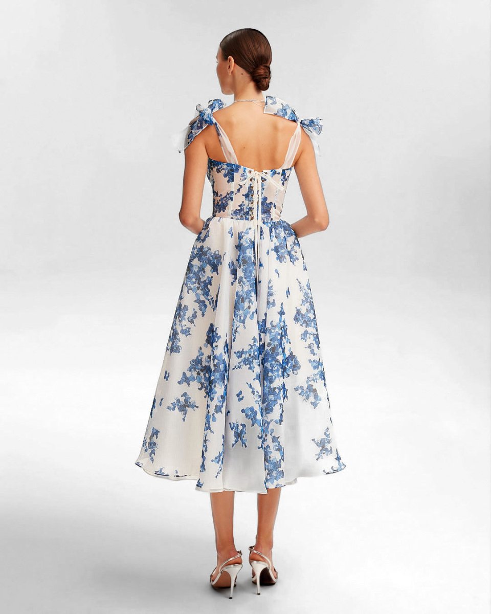 WW | Verzaubernd Blaues Kleid