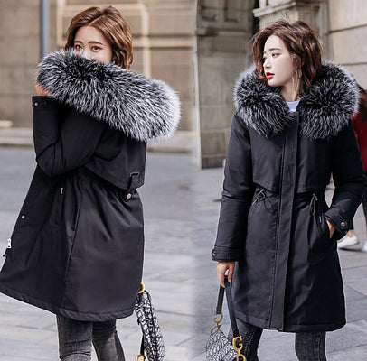 Women's winter parka with detachable hood and faux fur trim WW