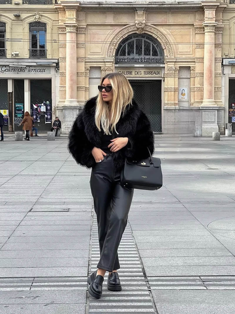 WW | Oversized Faux Fur Coat