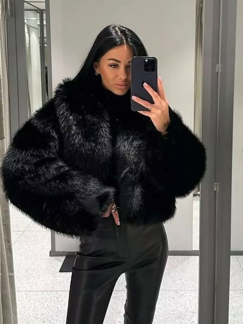WW | Oversized Faux Fur Coat