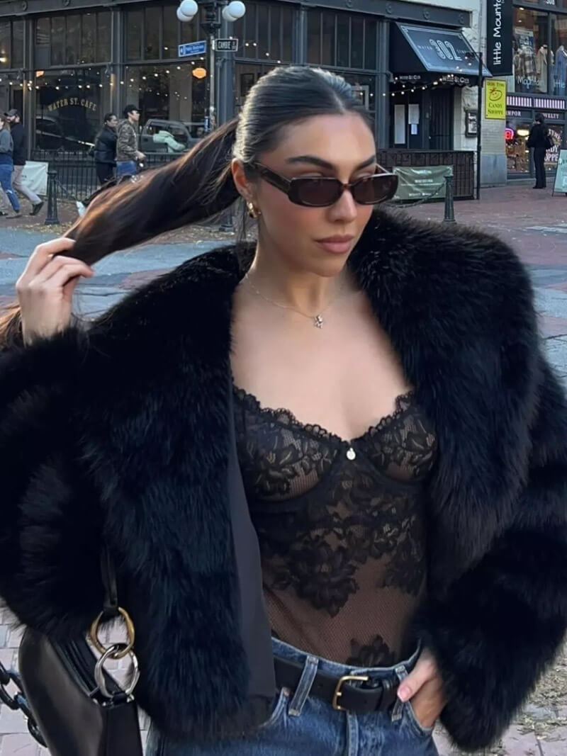 WW | Oversized Faux Fur Coat