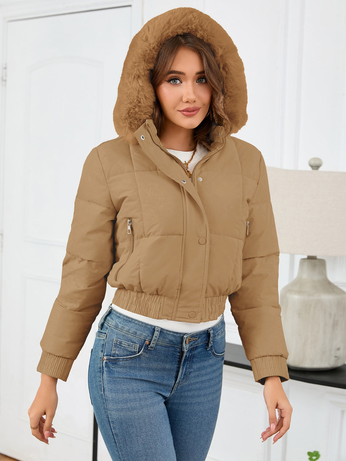 WW | Cozy padded winter jacket with fur hood and pockets
