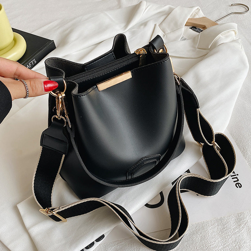 WW | Stilvolle Premium Leder Schultertasche