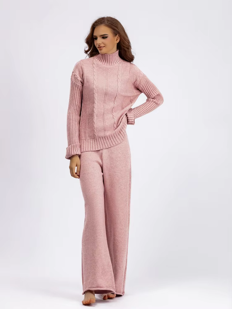WW | Modern, Elegant Knitted Two-Piece Set
