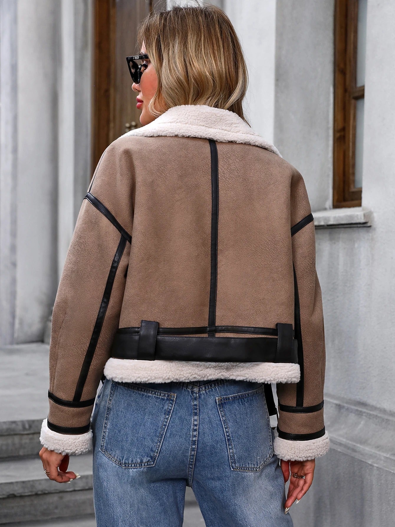 WW | Velvet short jacket with zipper detail