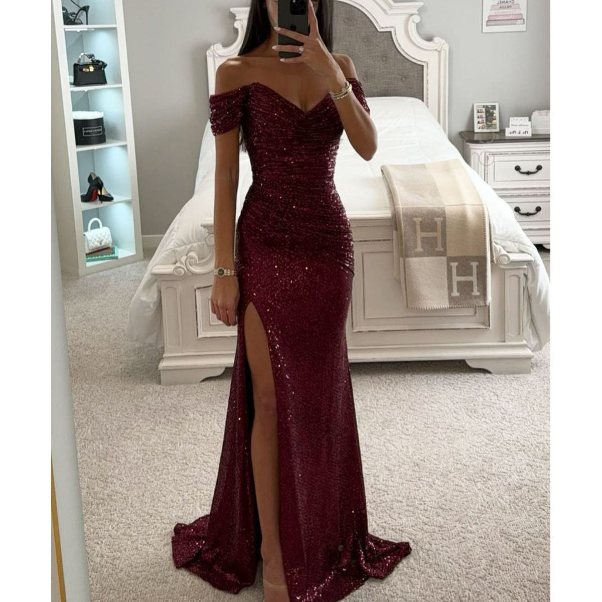 WW | Off-Shoulder Sequin Evening Dress Elegant Party Dress with Slit and Bodycon Fit for Festive Occasions