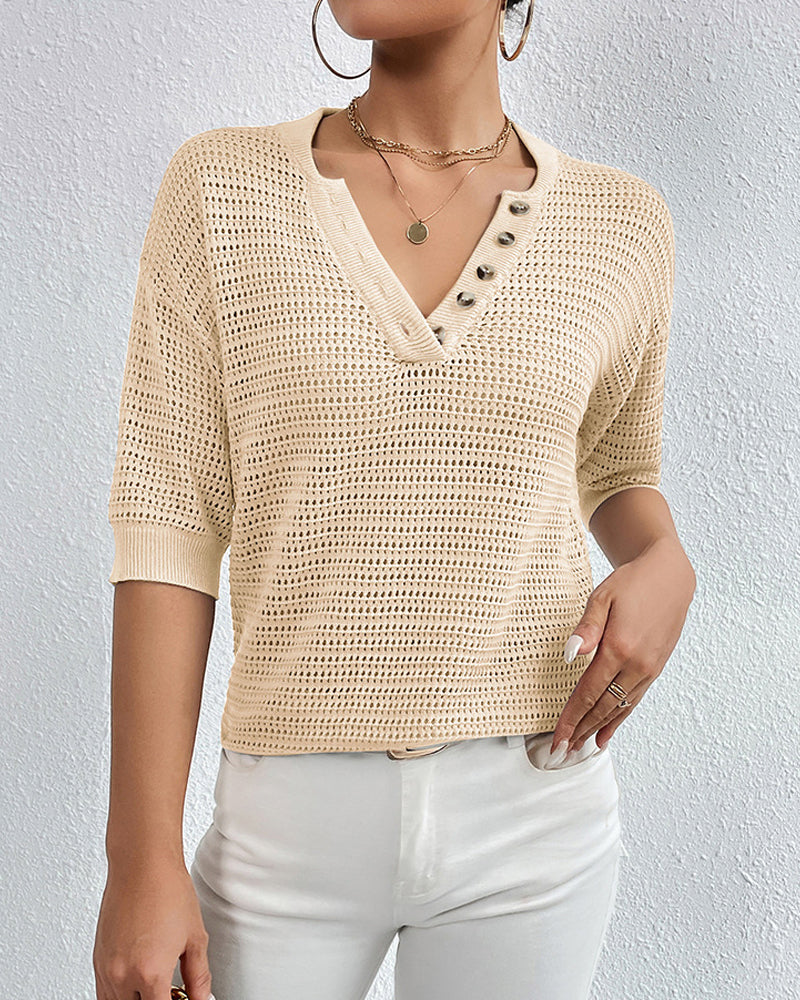 WW | Fashionable Top With Deep V-Neck