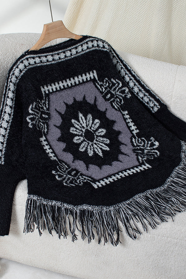 WW | Boho knit sweater with tassel hem