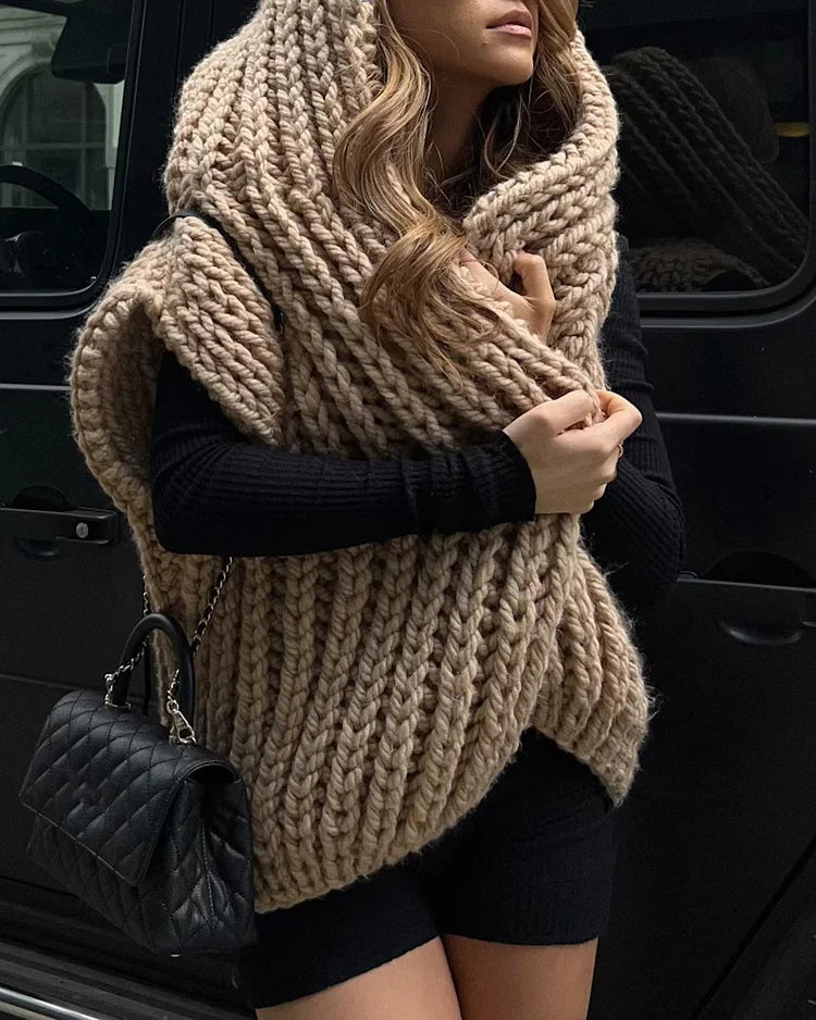 WW | Cozy oversized knitted hoodie sweater