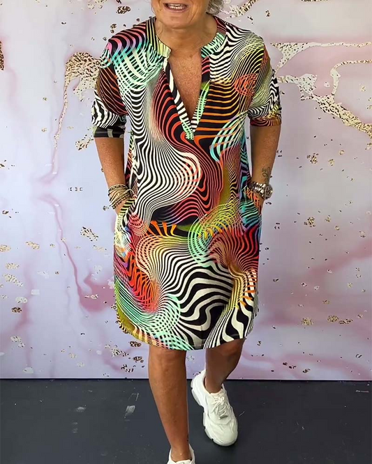 Ria Bunte V-Neck Dress