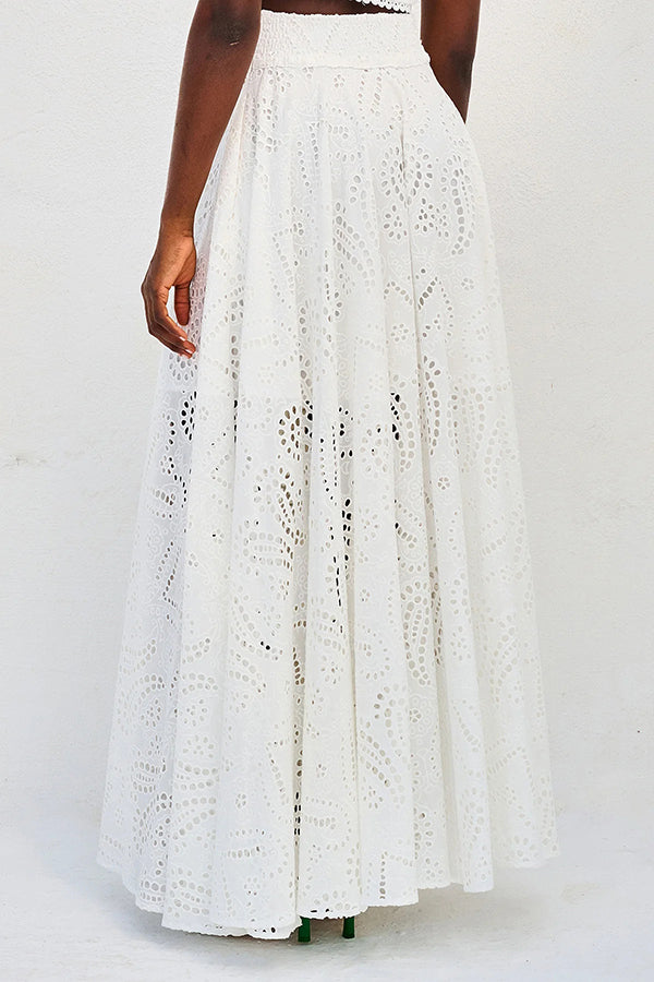 Two-piece embroidered set with long high-waisted skirt with pockets
