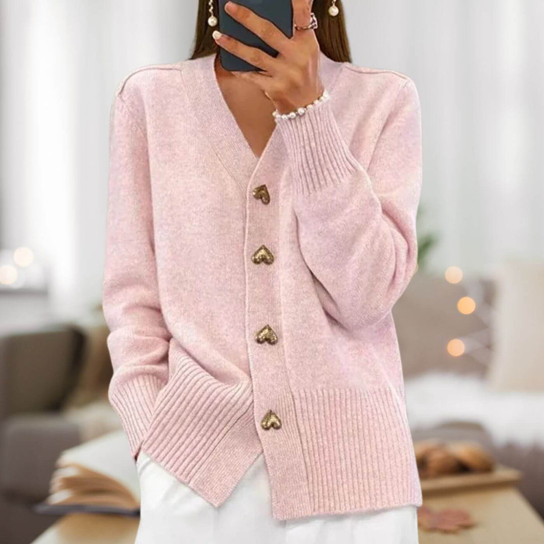WW | Stylische Strickjacke mit Herzknöpfen