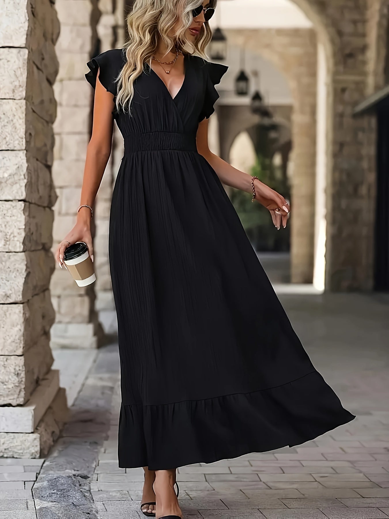 WW | Solid Color Dress with Round Neckline and Ruffles – Elegant Choice for Any Occasion