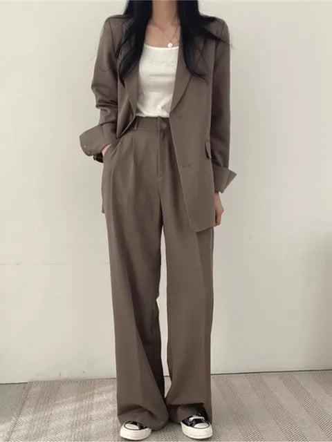 WW | Women's Two-Piece Professional and Stylish