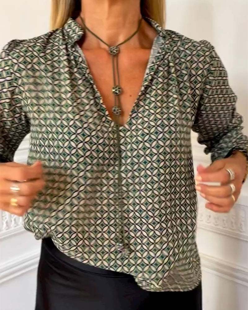 WW | Casual V-neck Blouse with Geometric Pattern