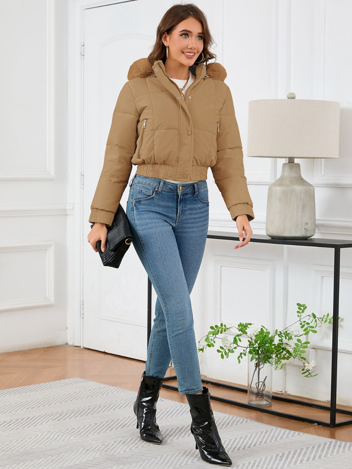 WW | Cozy padded winter jacket with fur hood and pockets