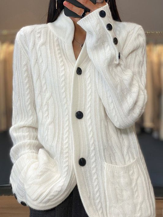 WW | Weißer Strickpullover für einen zeitlosen Stil