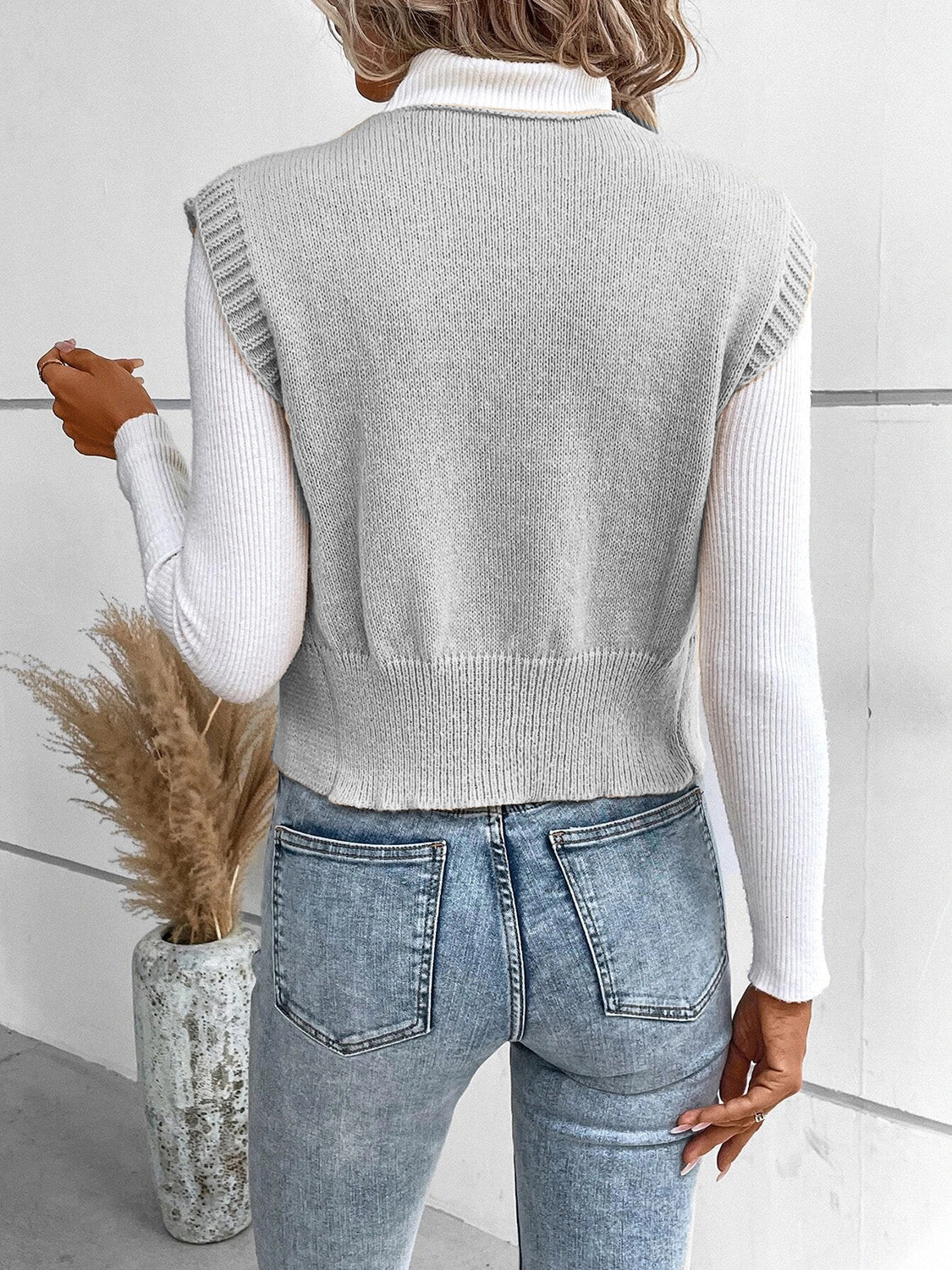 WW | Strickjacke mit V-Ausschnitt und Knöpfen für Damen