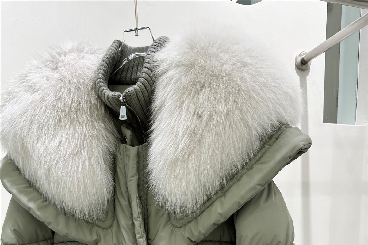 WW | Fellbesatz Pufferjacke - Luxuriöse Winterwärme - Kurzes Steppmuster - Kältewetter-Essential