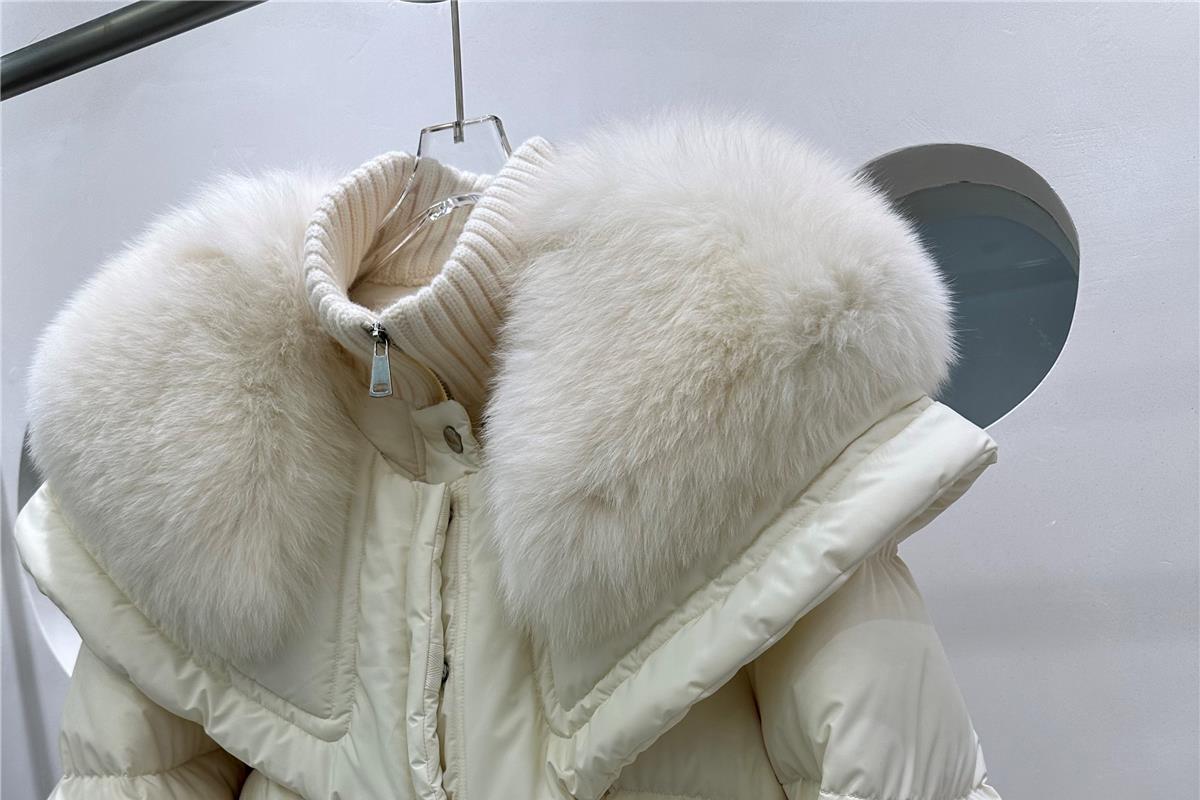 WW | Fellbesatz Pufferjacke - Luxuriöse Winterwärme - Kurzes Steppmuster - Kältewetter-Essential