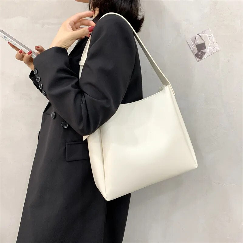 WW - Leather Tote Bag