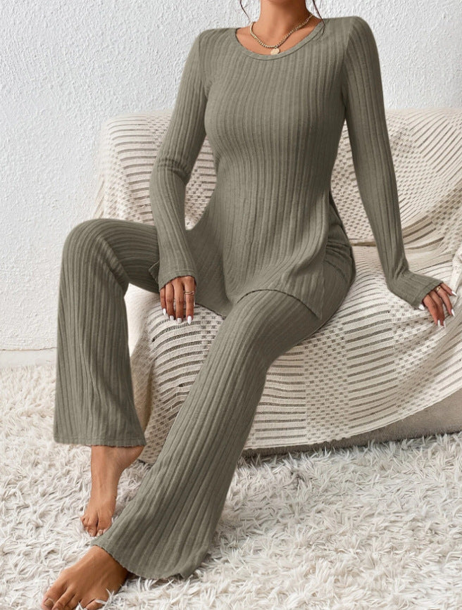 WW | Women's Knitting Set for Elegance and Comfort