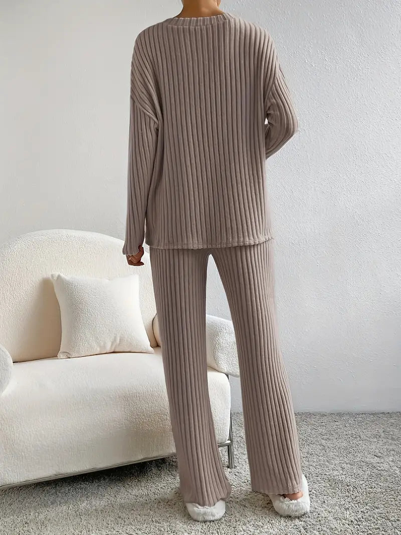 WW 2-Piece Set | Elegant Ribbed Women's Suit with V-Neck Sweater and Matching Pants