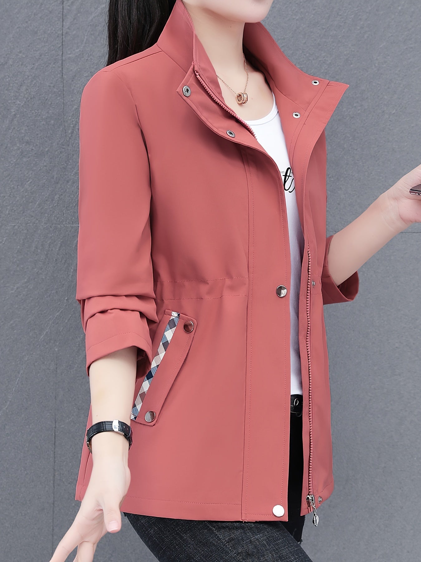 WW | Pink Zipper Jacket with Contrast for a Modern Look