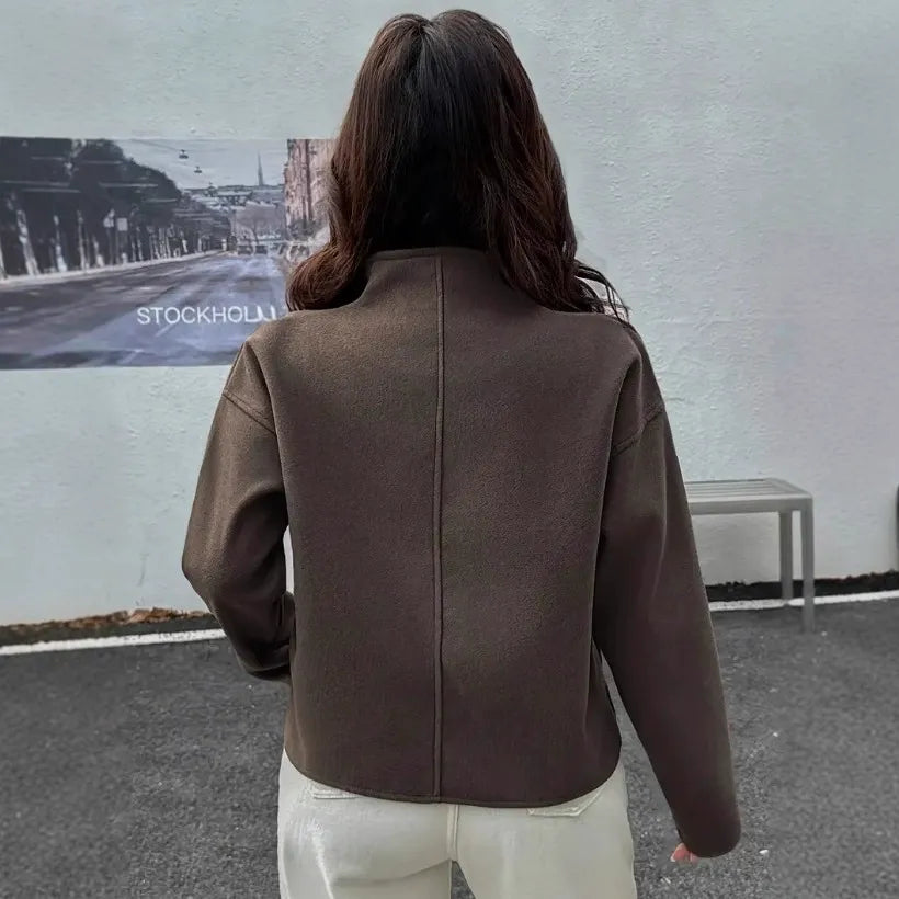 WW | Casual short jacket with stand-up collar and zip closure