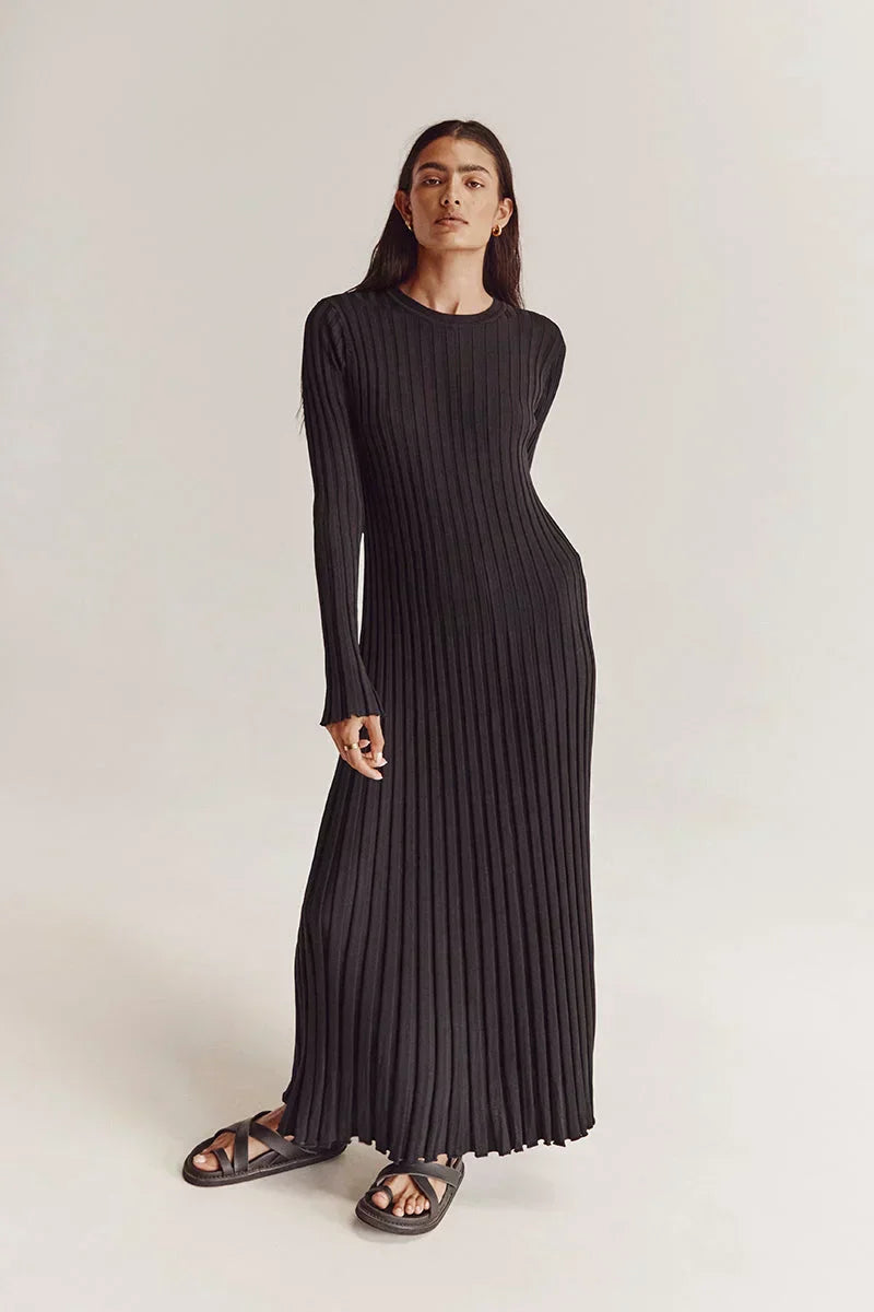Elodie | Crew Neck Knit Midi Dress