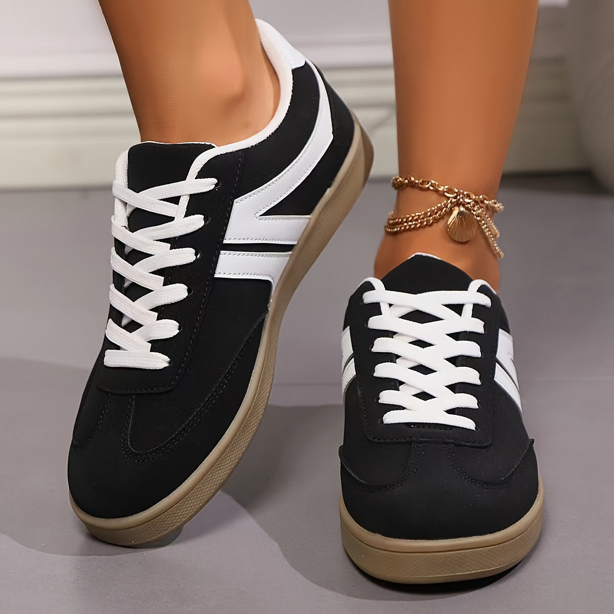 WW | Comfortable Women's Sneakers in Solid Colors