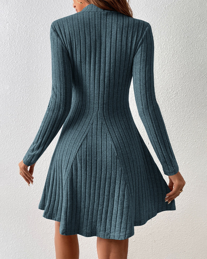 Lucy | elegant, ribbed long-sleeved dress