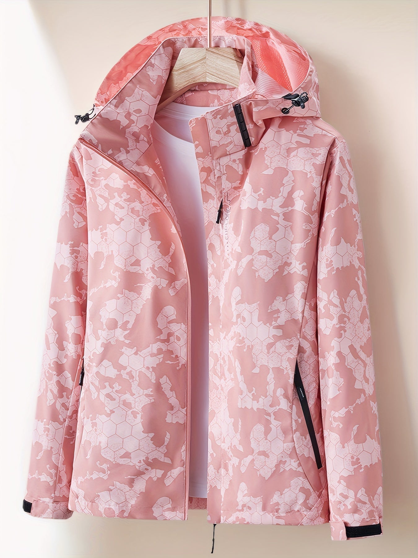 WW | Windproof Women's Jacket in Camouflage Pattern for Outdoor Sports